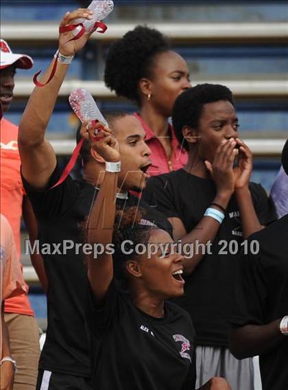 Thumbnail 2 in NCHSAA 4A Track and Field Championships photogallery.