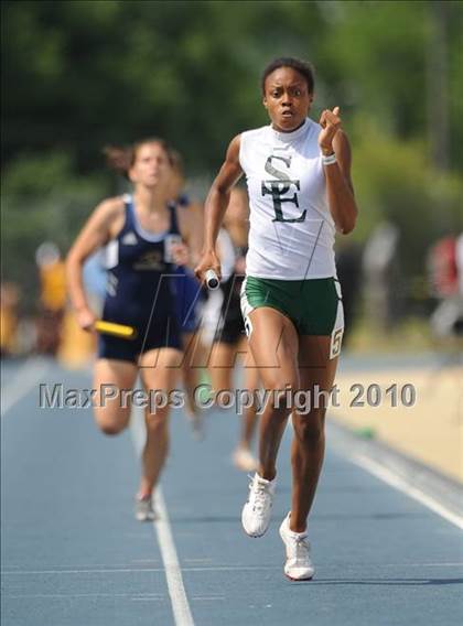 Thumbnail 1 in NCHSAA 4A Track and Field Championships photogallery.