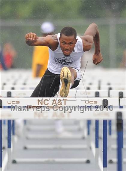 Thumbnail 1 in NCHSAA 4A Track and Field Championships photogallery.