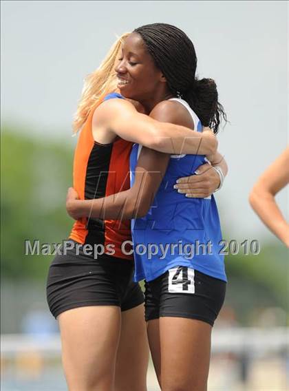 Thumbnail 1 in NCHSAA 4A Track and Field Championships photogallery.