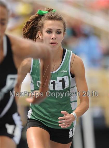 Thumbnail 2 in NCHSAA 4A Track and Field Championships photogallery.