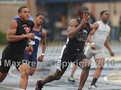 Thumbnail 3 in NCHSAA 4A Track and Field Championships photogallery.
