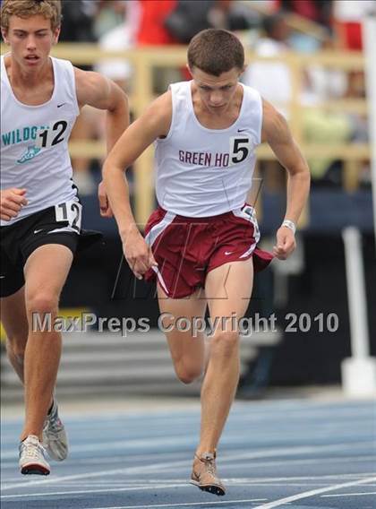Thumbnail 2 in NCHSAA 4A Track and Field Championships photogallery.