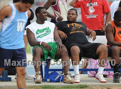 Thumbnail 2 in NCHSAA 4A Track and Field Championships photogallery.