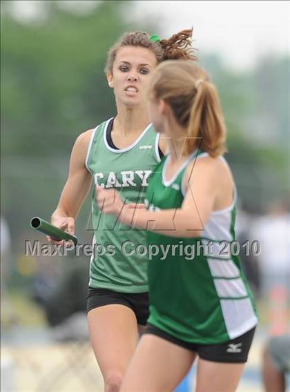 Thumbnail 2 in NCHSAA 4A Track and Field Championships photogallery.