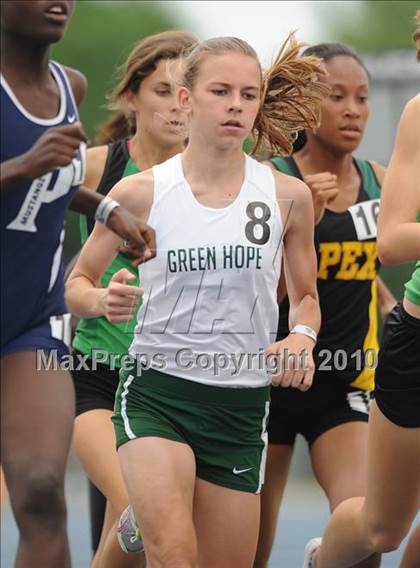 Thumbnail 1 in NCHSAA 4A Track and Field Championships photogallery.