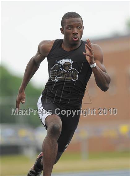 Thumbnail 2 in NCHSAA 4A Track and Field Championships photogallery.