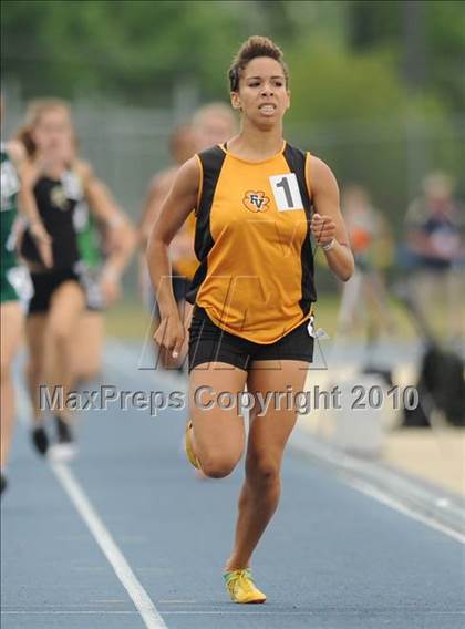 Thumbnail 2 in NCHSAA 4A Track and Field Championships photogallery.
