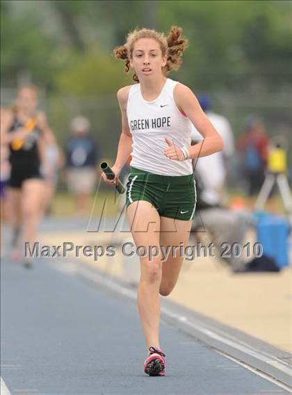 Thumbnail 2 in NCHSAA 4A Track and Field Championships photogallery.