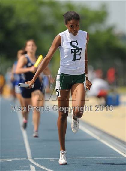 Thumbnail 1 in NCHSAA 4A Track and Field Championships photogallery.