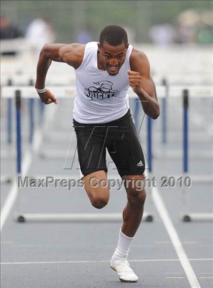 Thumbnail 1 in NCHSAA 4A Track and Field Championships photogallery.