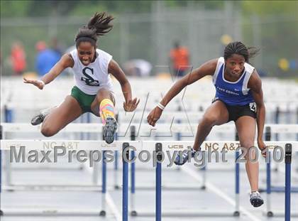 Thumbnail 1 in NCHSAA 4A Track and Field Championships photogallery.