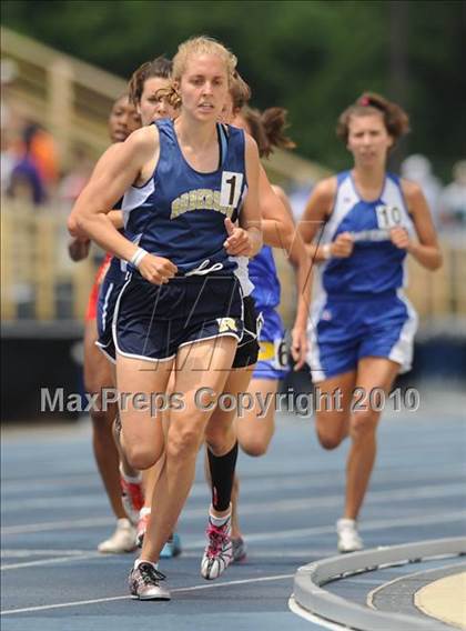 Thumbnail 2 in NCHSAA 4A Track and Field Championships photogallery.