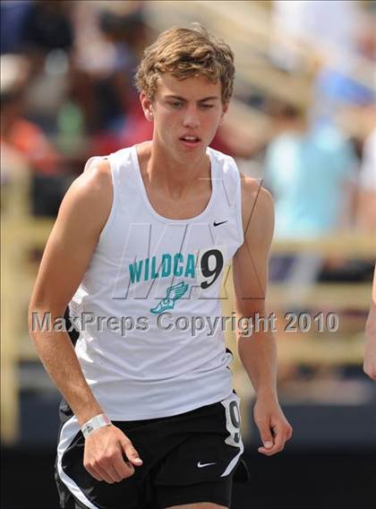 Thumbnail 1 in NCHSAA 4A Track and Field Championships photogallery.