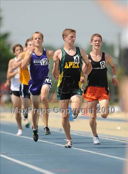 Thumbnail 1 in NCHSAA 4A Track and Field Championships photogallery.