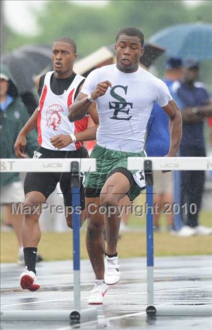 Thumbnail 2 in NCHSAA 4A Track and Field Championships photogallery.
