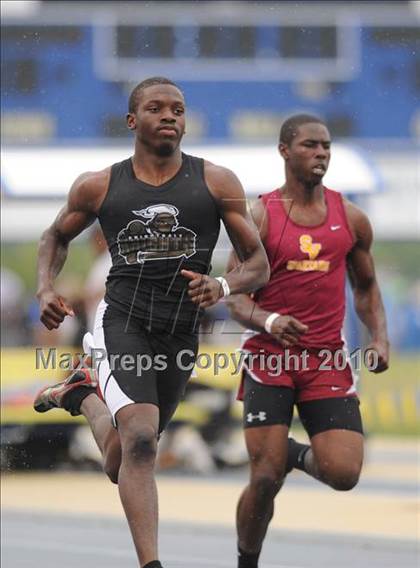 Thumbnail 2 in NCHSAA 4A Track and Field Championships photogallery.