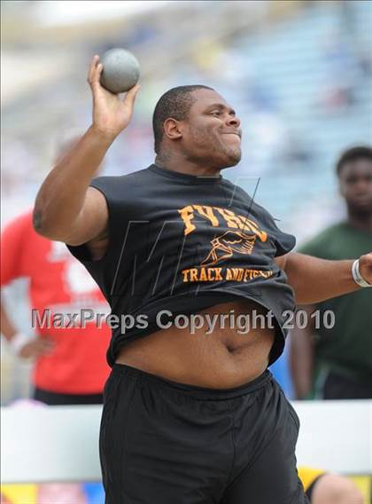 Thumbnail 3 in NCHSAA 4A Track and Field Championships photogallery.