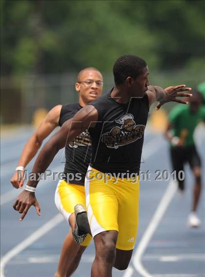Thumbnail 2 in NCHSAA 4A Track and Field Championships photogallery.