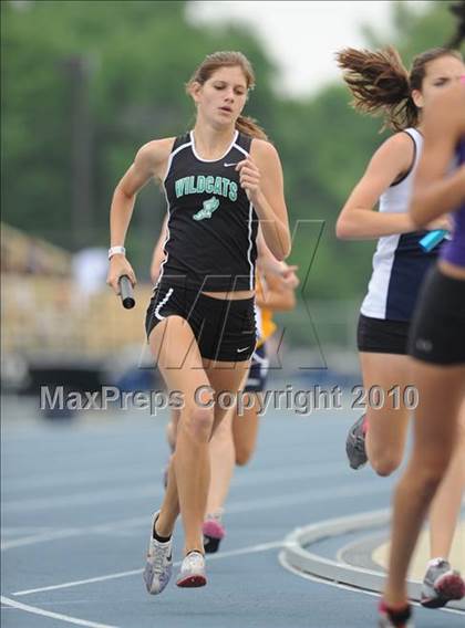 Thumbnail 1 in NCHSAA 4A Track and Field Championships photogallery.