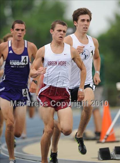 Thumbnail 2 in NCHSAA 4A Track and Field Championships photogallery.