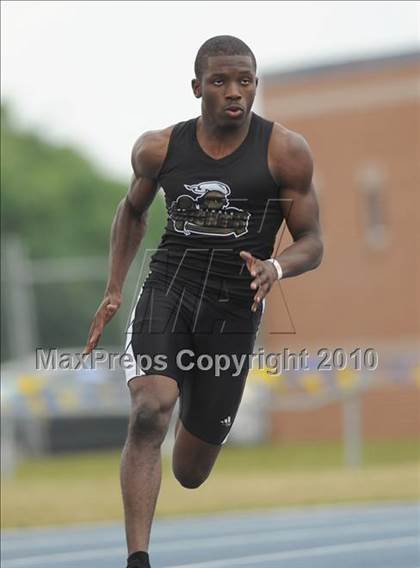 Thumbnail 1 in NCHSAA 4A Track and Field Championships photogallery.