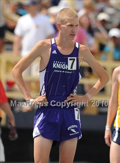 Thumbnail 3 in NCHSAA 4A Track and Field Championships photogallery.