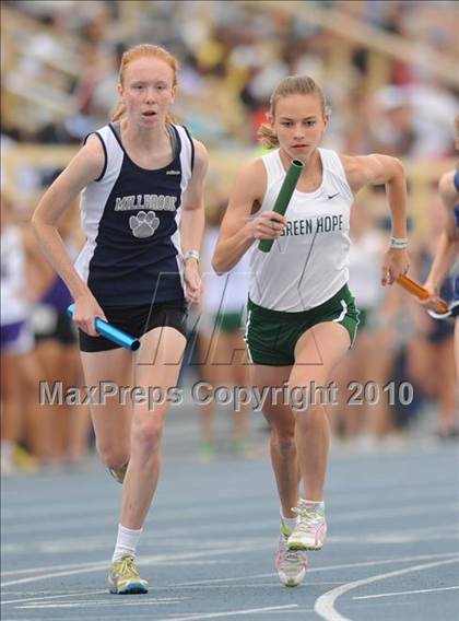 Thumbnail 2 in NCHSAA 4A Track and Field Championships photogallery.