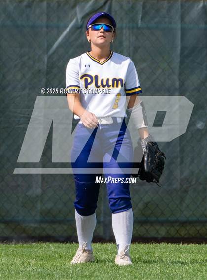 Thumbnail 1 in Plum @ Shaler Area photogallery.