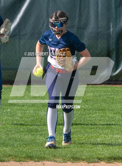 Thumbnail 1 in Plum @ Shaler Area photogallery.