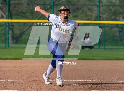 Thumbnail 2 in Plum @ Shaler Area photogallery.