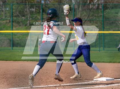Thumbnail 2 in Plum @ Shaler Area photogallery.