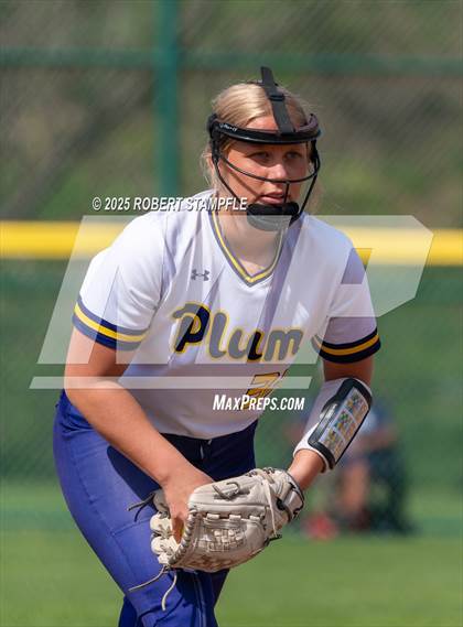 Thumbnail 3 in Plum @ Shaler Area photogallery.