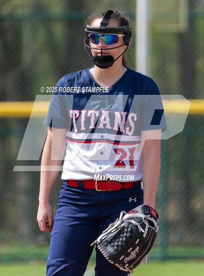 Thumbnail 3 in Plum @ Shaler Area photogallery.