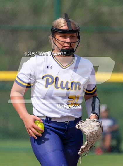 Thumbnail 2 in Plum @ Shaler Area photogallery.