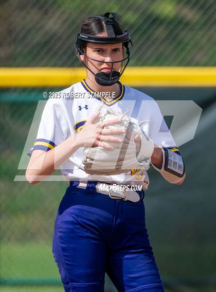 Thumbnail 2 in Plum @ Shaler Area photogallery.