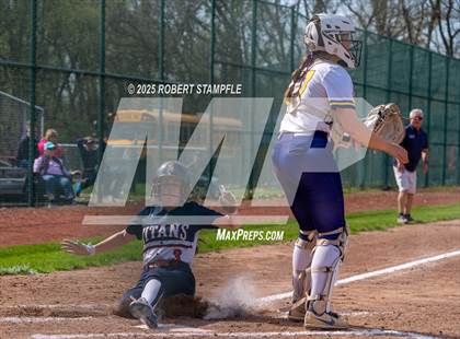 Thumbnail 1 in Plum @ Shaler Area photogallery.