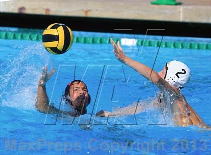 Thumbnail 2 in Foothill v. La Jolla (Coronado JV Invitational) photogallery.