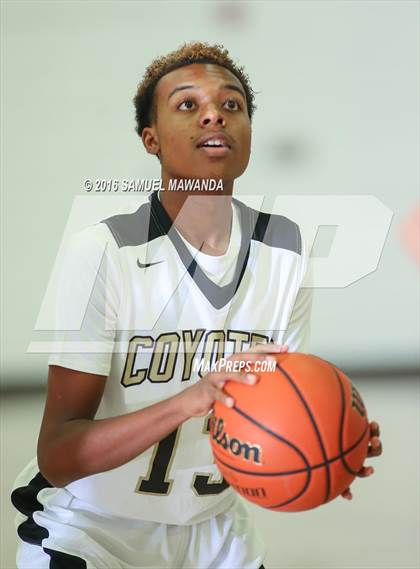Thumbnail 2 in Calabasas vs Dorsey (West Valley Thanksgiving Tip-Off Classic) photogallery.