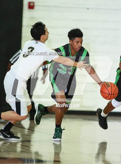 Thumbnail 3 in Calabasas vs Dorsey (West Valley Thanksgiving Tip-Off Classic) photogallery.