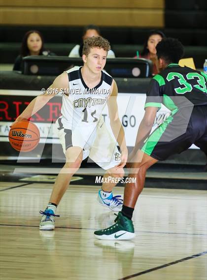 Thumbnail 1 in Calabasas vs Dorsey (West Valley Thanksgiving Tip-Off Classic) photogallery.