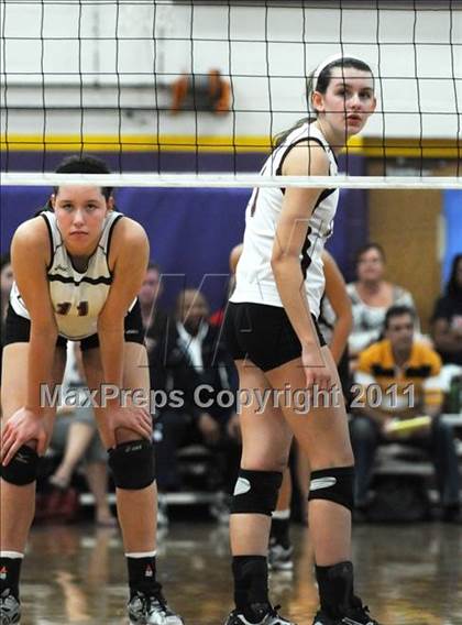 Thumbnail 1 in Los Alamitos vs. Assumption (Durango Fall Classic) photogallery.