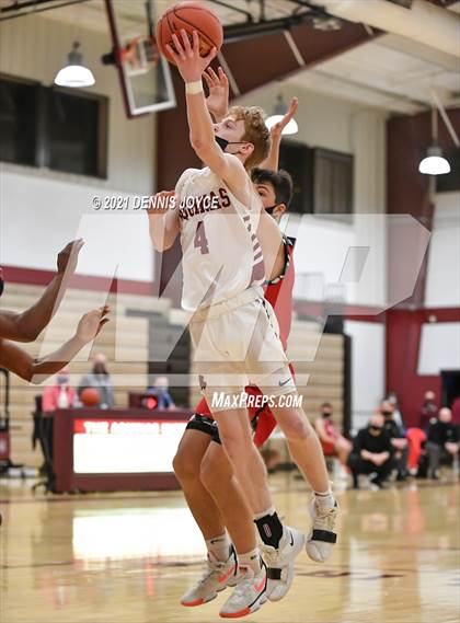 Thumbnail 3 in Penfield @ Aquinas Institute (Section V Class AA Semifinal) photogallery.