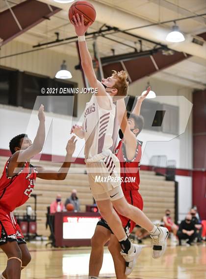 Thumbnail 1 in Penfield @ Aquinas Institute (Section V Class AA Semifinal) photogallery.