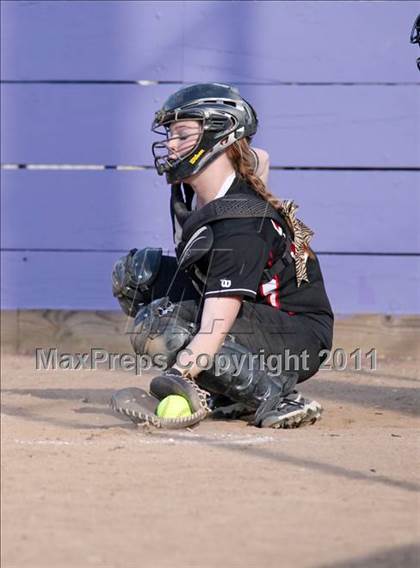Thumbnail 3 in Foothill vs. Shasta (Shasta Tournament) photogallery.