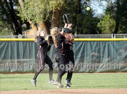 Thumbnail 1 in Foothill vs. Shasta (Shasta Tournament) photogallery.