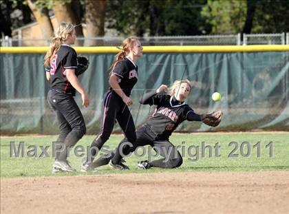 Thumbnail 3 in Foothill vs. Shasta (Shasta Tournament) photogallery.