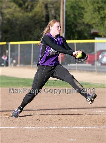 Thumbnail 3 in Foothill vs. Shasta (Shasta Tournament) photogallery.