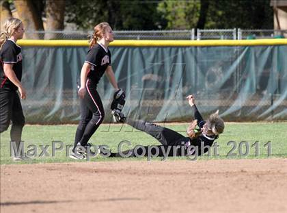 Thumbnail 1 in Foothill vs. Shasta (Shasta Tournament) photogallery.