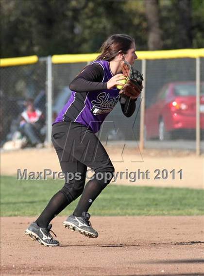Thumbnail 1 in Foothill vs. Shasta (Shasta Tournament) photogallery.